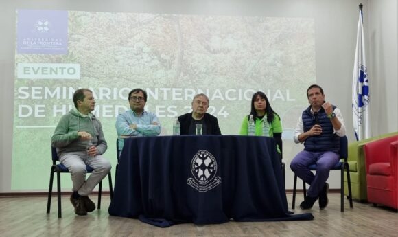 Fundación Kennedy expone sobre el Humedal de Huiscapi en el Seminario Internacional de Humedales de la UFRO