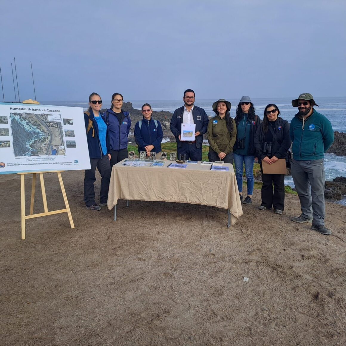 Entregamos expediente de delimitación del Humedal Urbano La Cascada a Seremi de Medio Ambiente