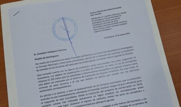 Entregamos carta a alcalde de Antofagasta para solicitar cambio de locación de ramadas para proteger Santuario de la Naturaleza y Humedal Urbano